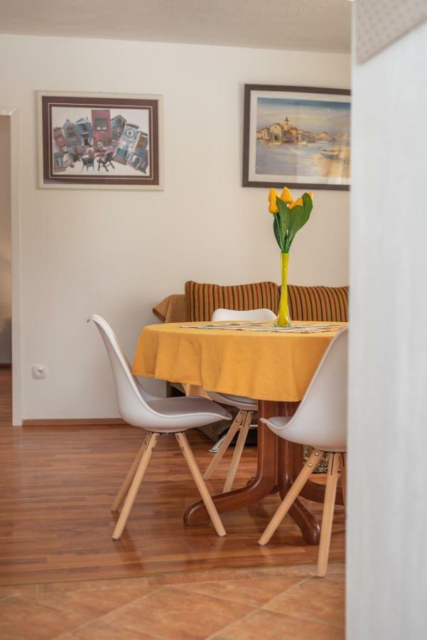 Apartment Dinka Trogir Kültér fotó