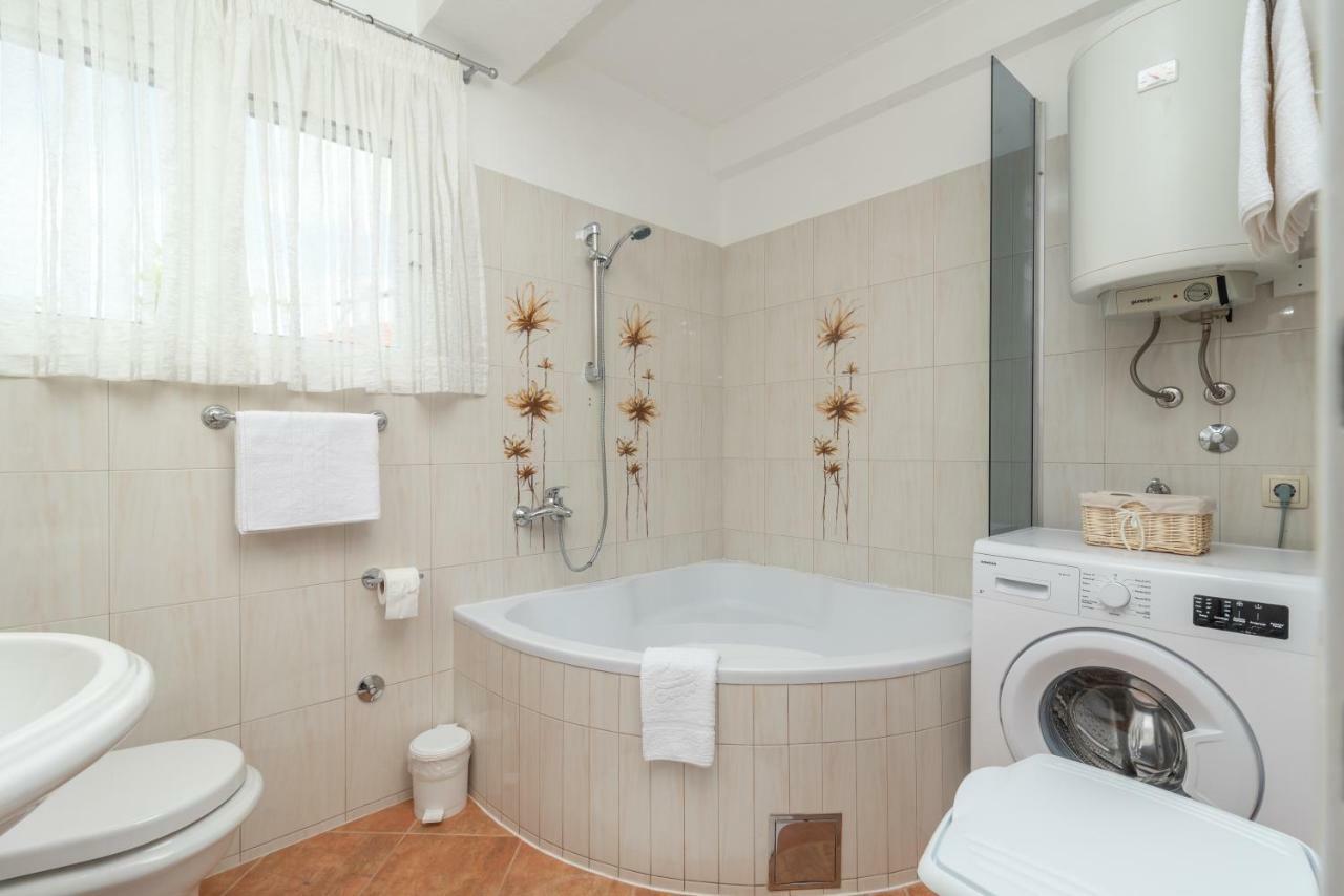 Apartment Dinka Trogir Kültér fotó