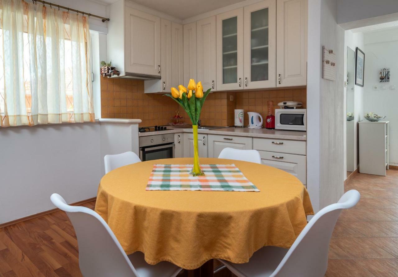 Apartment Dinka Trogir Kültér fotó
